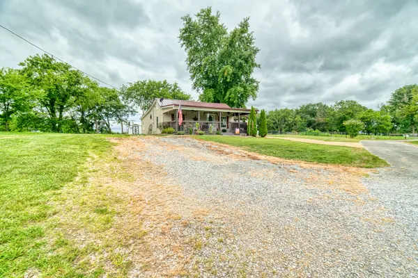 3899 W Jefferson Davis Highway, Elkton, KY 42220