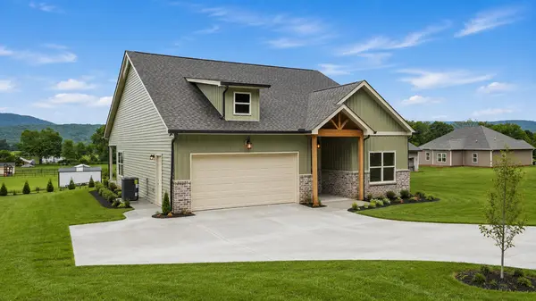 2266 White Ridge Rd, Pelham, TN 37366