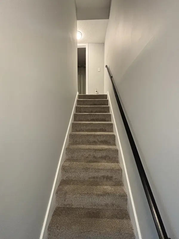 250 Donna Dr #2B, Hendersonville, TN 37075