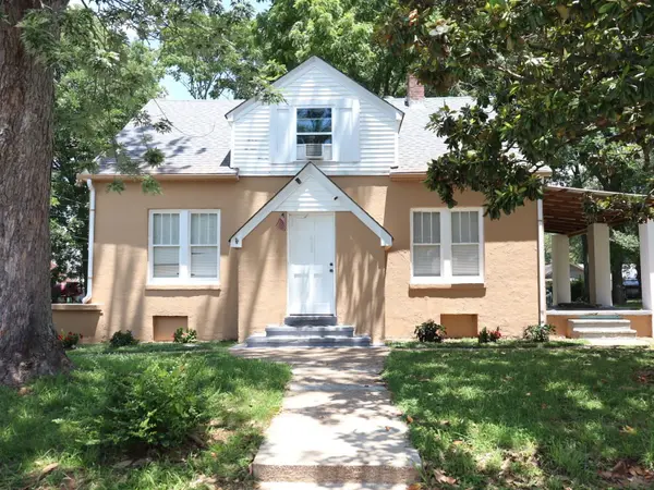 408 2nd St, Lawrenceburg, TN 38464