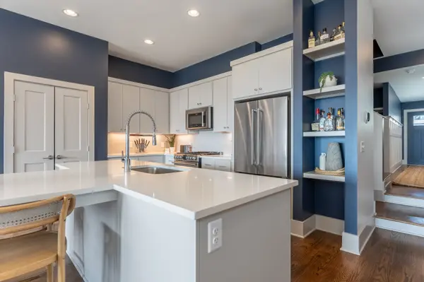 22 Fern Ave, Nashville, TN 37207
