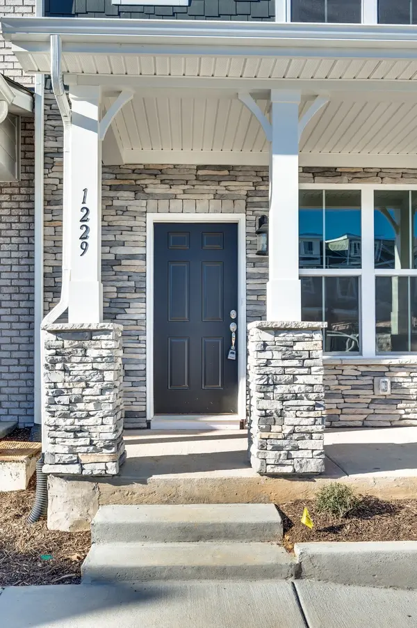 1229 Hope Village Way, Hermitage, TN 37076