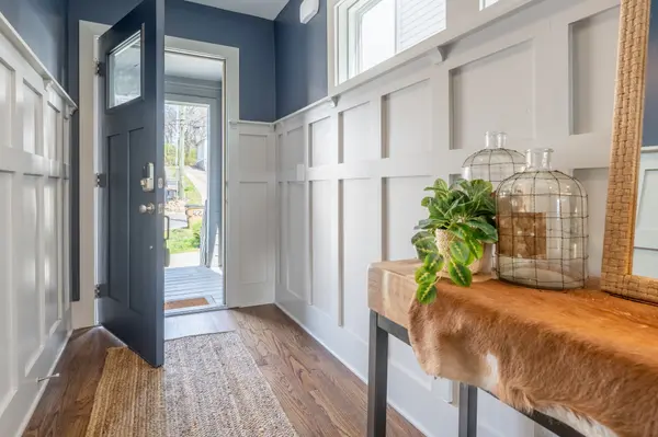 22 Fern Ave, Nashville, TN 37207