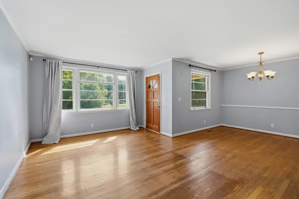 5101 Regent Dr, Nashville, TN 37220