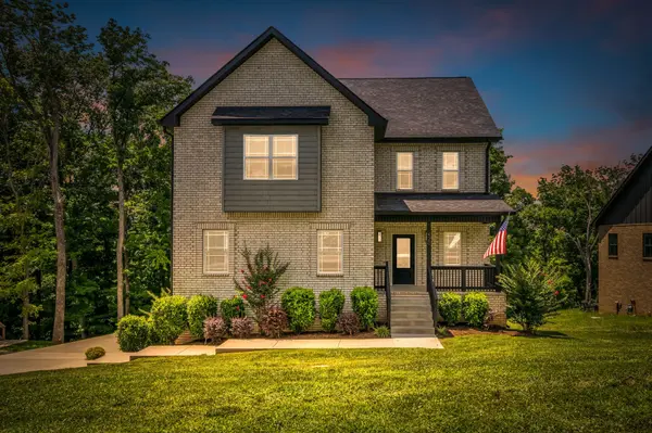 420 Stonemeadow Rd, Clarksville, TN 37043