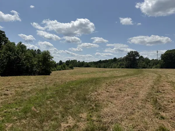 3225 S Grundy Quarles Hwy, Gainesboro, TN 38562