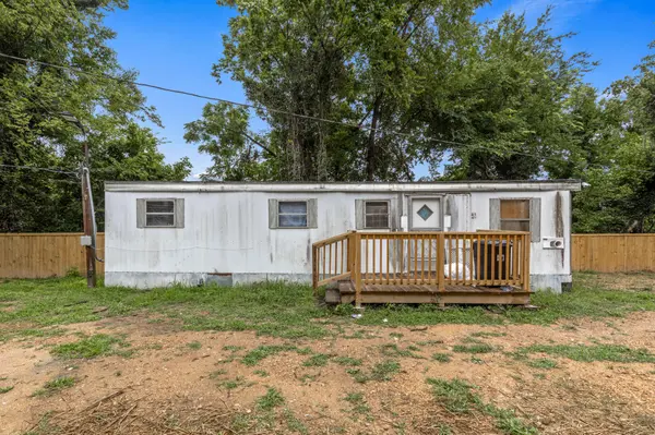 133 Mccraw Street, Rossville, GA 30741