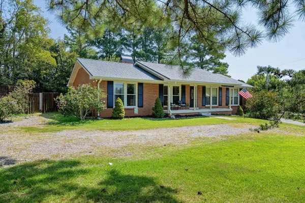 3401 Eastwood Dr, Clarksville, TN 37043