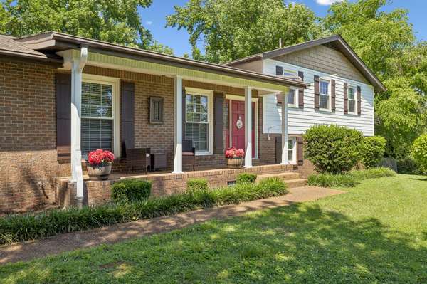 101 Century Oak Dr, Franklin, TN 37069