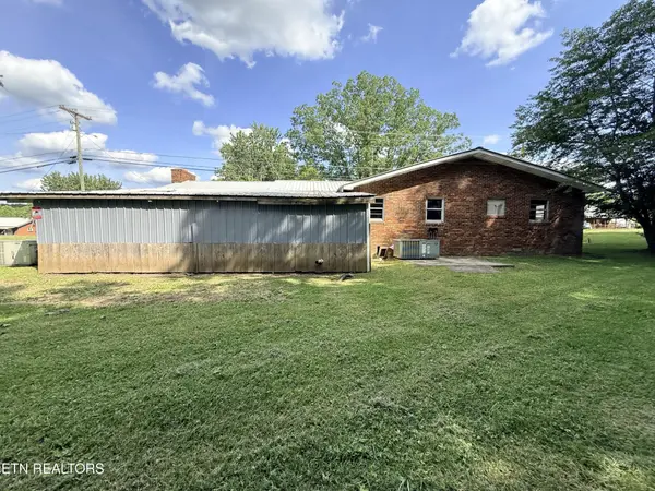 331 White Oak St, Jamestown, TN 38556