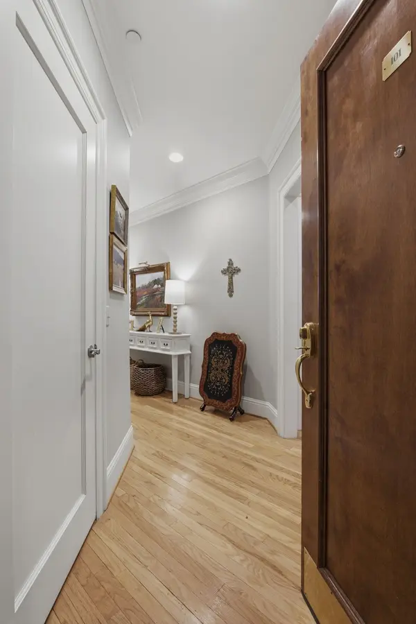 4000 West End Ave #101, Nashville, TN 37205