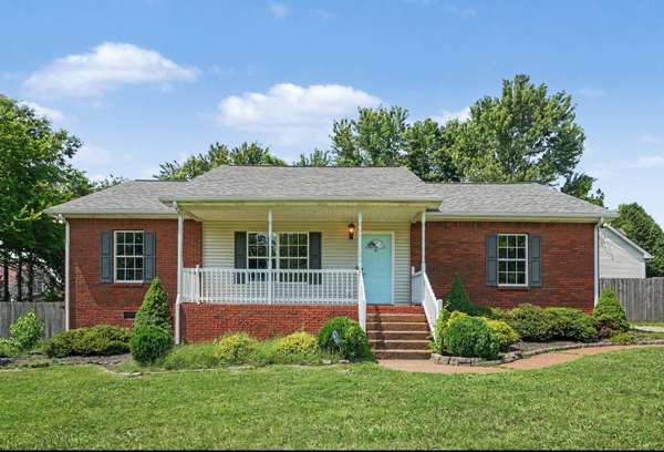 187 S Palmers Chapel Rd, White House, TN 37188