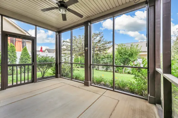 330 Turnberry Cir, Clarksville, TN 37043