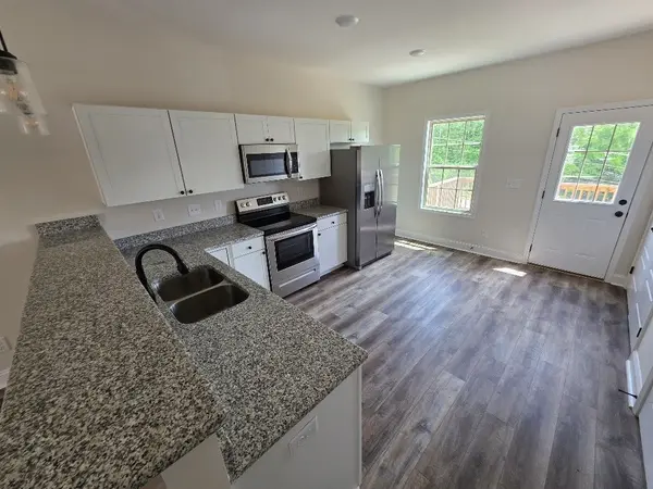 550 Peachers Mill Rd, Clarksville, TN 37042