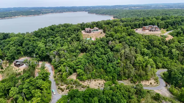 78 Stone Bridge, Dandridge, TN 37725
