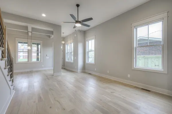 821B Acklen Ave, Nashville, TN 37203