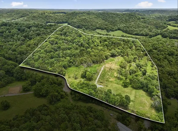 97 Redd Branch Rd, Fayetteville, TN 37334
