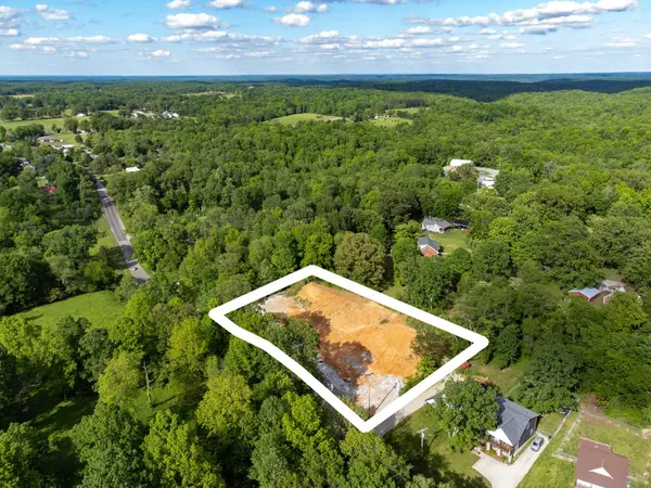 1220 Taylor Town Rd, White Bluff, TN 37187