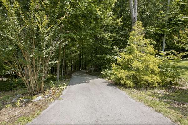 7215 Sugar Maple Dr, Fairview, TN 37062