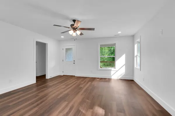308 Hannah St, Bell Buckle, TN 37020