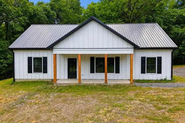 5043 Beasleys Bend Rd,  Lebanon,  TN 37087