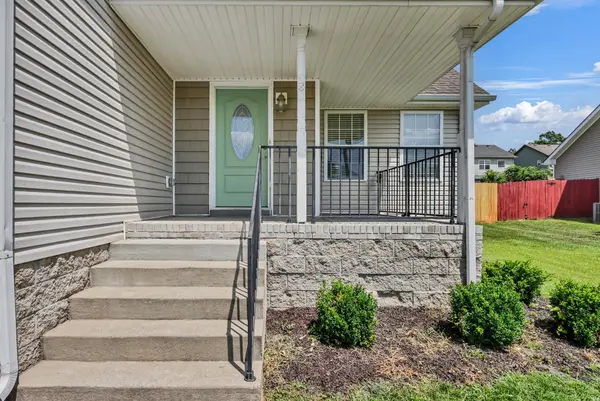 1380 Mutual Dr, Clarksville, TN 37042