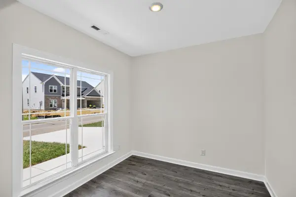 5023 Salient Dr, Spring Hill, TN 37174