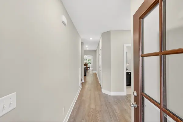 906 Meadowcrest Way, Lebanon, TN 37090