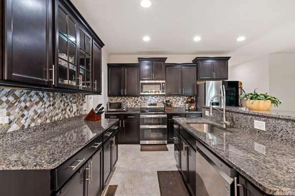 136 Timberland Dr, Columbia, TN 38401