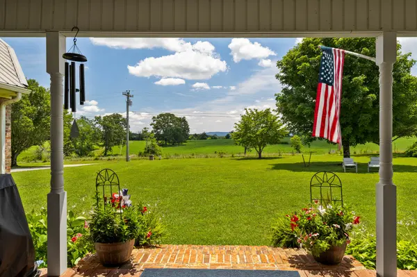 2325 Old Well Rd, Morrison, TN 37357