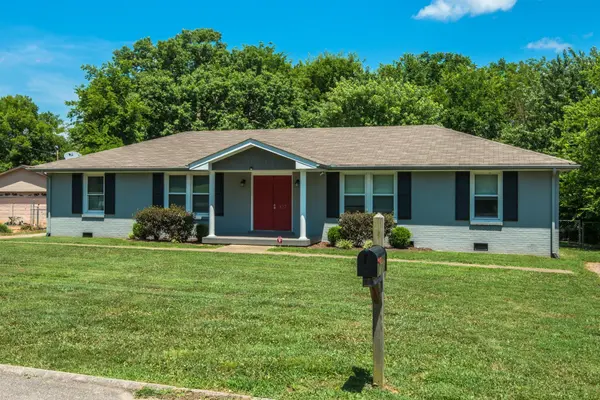 127 Susan Dr, Hendersonville, TN 37075