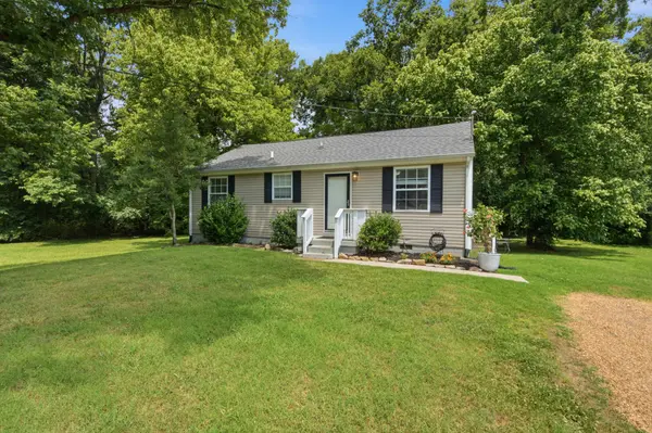 5636 Meadowcrest Ln, Nashville, TN 37209
