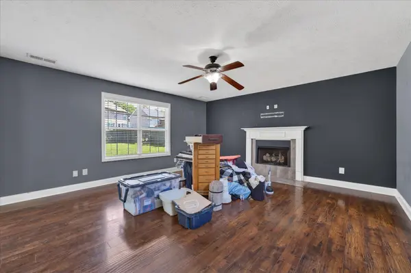 1297 Morstead Dr, Clarksville, TN 37042