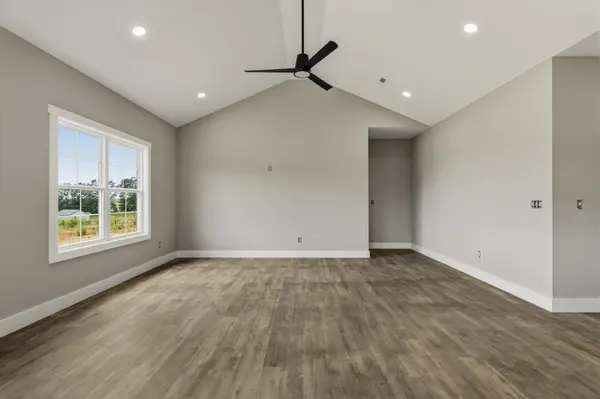 321 Marley St, Scottsville, KY 42164