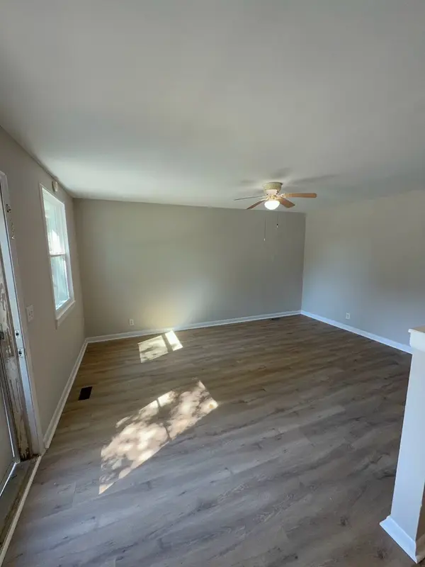 3351 White Pine Dr, Nashville, TN 37214