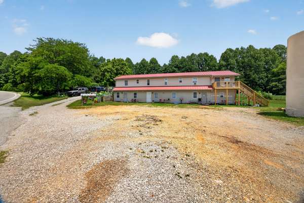 11279 Nashville Hwy, Baxter, TN 38544