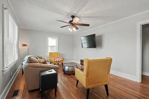 401 College Ave #E, Carthage, TN 37030