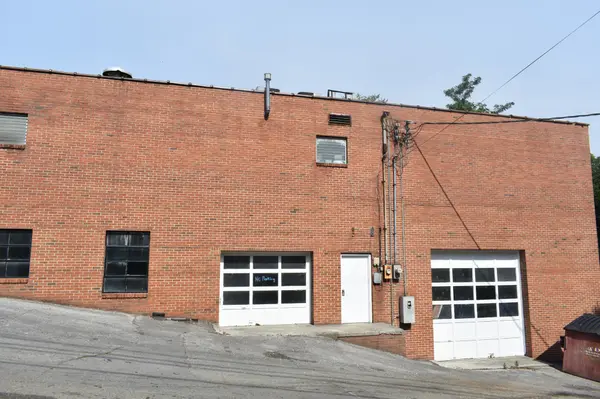 202 Third Ave #W, Carthage, TN 37030