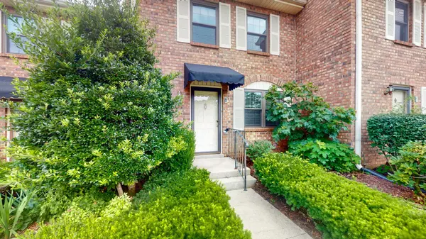 102 Thistle Ln, Hermitage, TN 37076