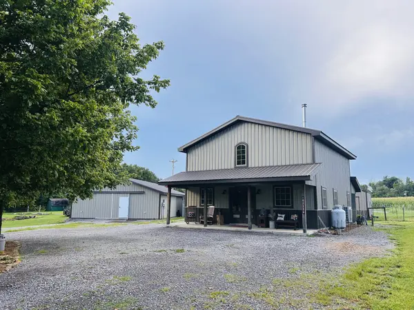 6339 Dickens Hill Rd, Bradyville, TN 37026