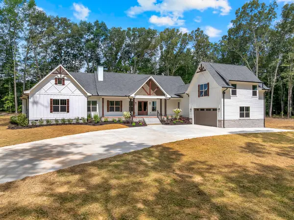 453 Dogwood Ln, Manchester, TN 37355