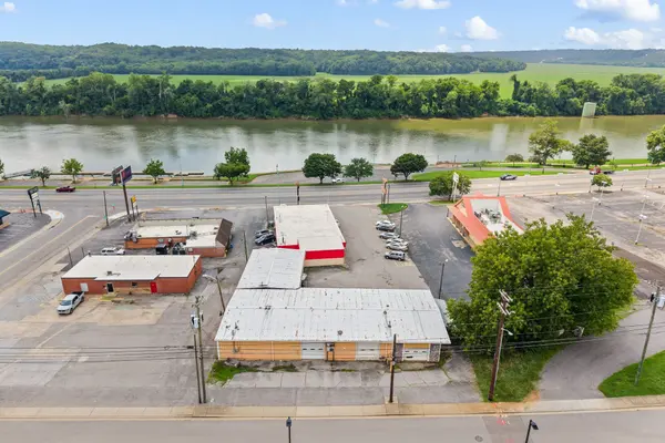 420 N Spring Street, Clarksville, TN 37040