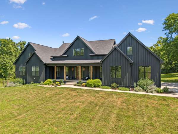 2284 Stephens Rd, Columbia, TN 38401