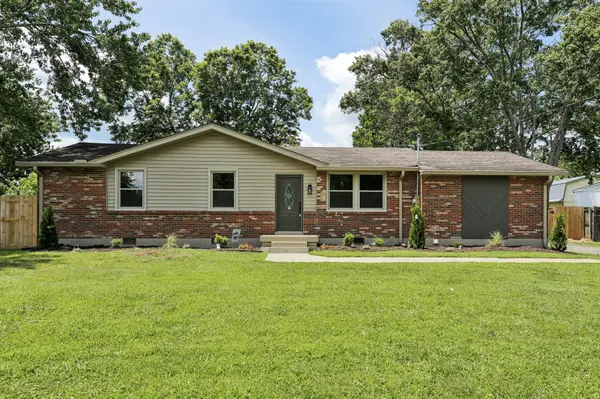 2108 Lynwood Dr, Greenbrier, TN 37073