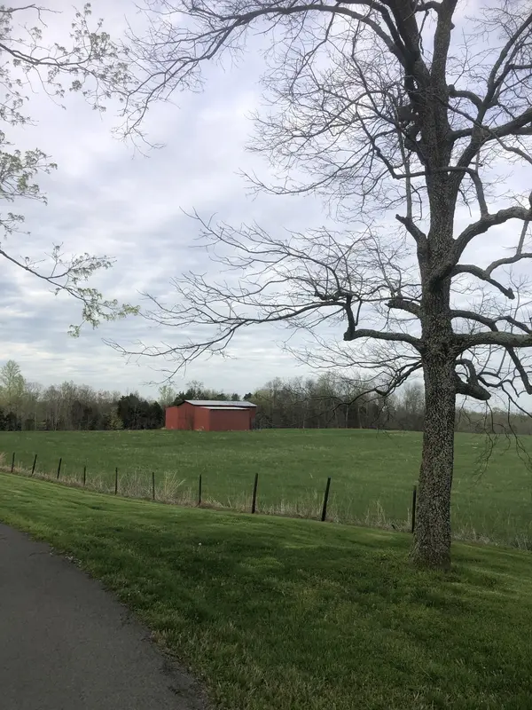 5651 Highway 48, Cunningham, TN 37052