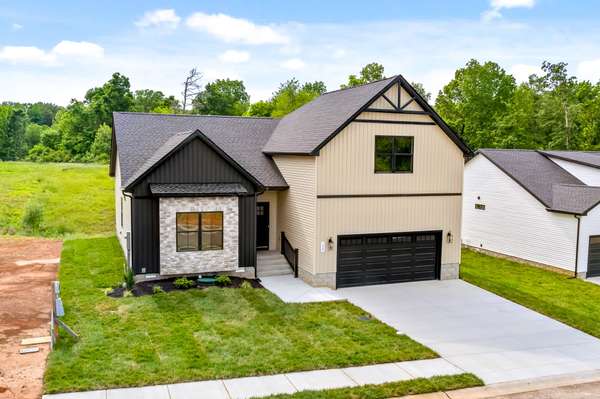 178 Dewberry Ct, Clarksville, TN 37042