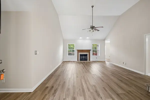 2781 Cascade Dr, Clarksville, TN 37042