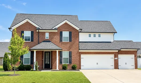 2402 Blue Heron Dr, Murfreesboro, TN 37128