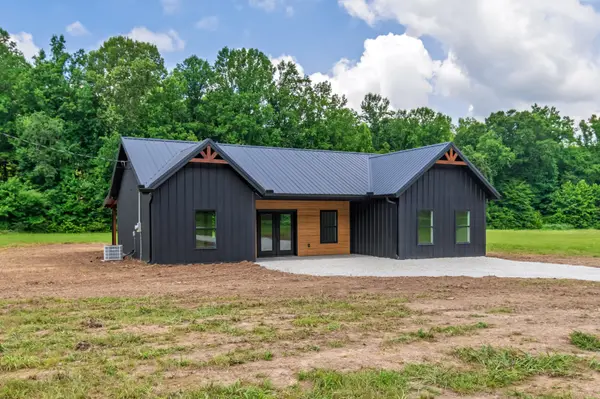 2757 Lick Creek Road, Linden, TN 37096