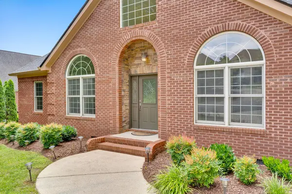 9237 Leaf Brook Lane, Apison, TN 37302